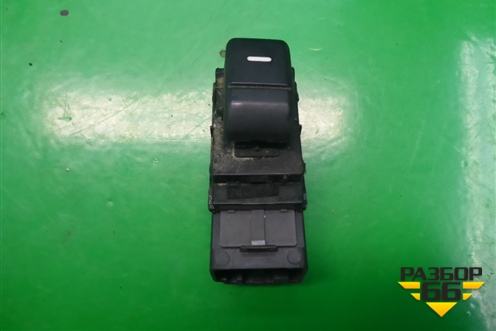 Кнопка стеклоподъёмника (задняя правая) (YUD501070PVJ) для Land Rover Discovery 3 с 2004-2009г