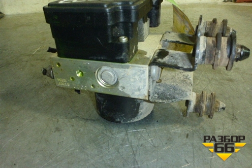 Блок ABS (1K0907379AK) для Volkswagen Golf V Plus с 2005-2014г