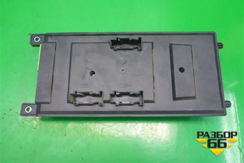 Блок предохранителей салонный (YQE500300) для Land Rover Discovery 3 с 2004-2009г
