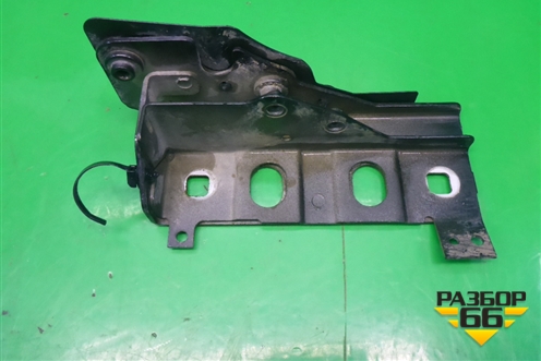 Кронштейн передней панели (правый) для Land Rover Discovery 3 с 2004-2009г