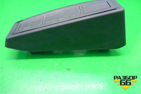 Накладка внутренняя (педаль отдыха) (EAV500041) для Land Rover Discovery 3 с 2004-2009г