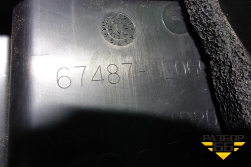 Накладка двери задней правой (на рамку) (674870E060) для Toyota Highlander с 2013-2021г