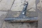 Порог со стойкой левый для Land Rover Discovery 3 с 2004-2009г