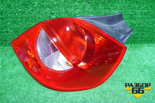 Фонарь задний правый (до 2009г) (8200459960) для Renault Clio с 2005-2012г