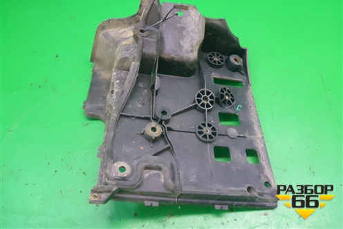 Площадка под аккумулятор (правая) (DWM500041) для Land Rover Discovery 3 с 2004-2009г