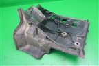 Площадка под аккумулятор (правая) (DWM500041) для Land Rover Discovery 3 с 2004-2009г