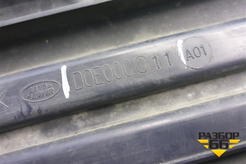 Накладка заднего бампера (верхняя) (DOE000011) для Land Rover Discovery 3 с 2004-2009г