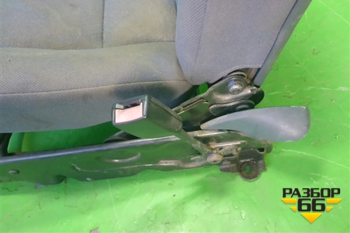 Сиденье переднее правое для Ford Transit Connect c 2002г