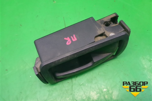 Ручка внутренняя двери передней правой (2T14V266A62) для Ford Transit Connect c 2002г