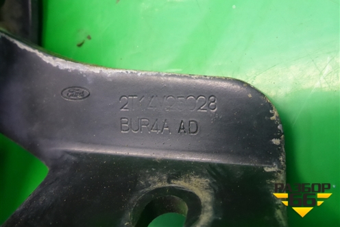 Ролик двери сдвижной верхний (2T14V25028) для Ford Transit Connect c 2002г