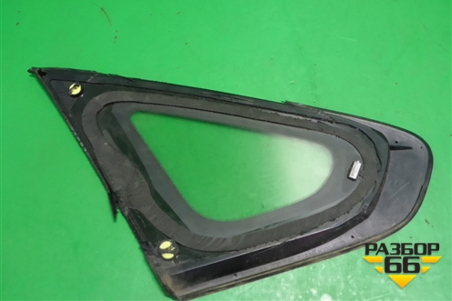 Стекло глухое правое (83300EW000) для Nissan Almera G15 с 2012г