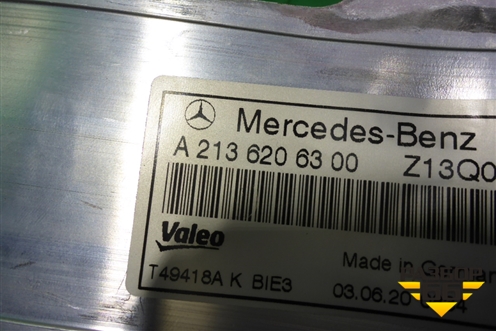 Кронштейн передней панели (левый новый) (A2136206300) для Mercedes Benz E-Klass W213 с 2016г