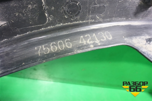 Накладка заднего крыла левого (после 2015г) (7560642130) для Toyota Rav-4 с 2012-2019г