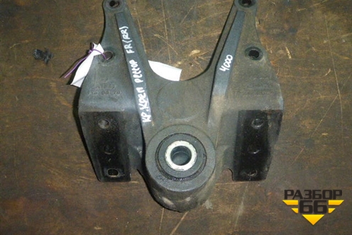 Кронштейн передней рессоры (задний) (A9413200070) для Mercedes Benz  TRUCK Axor 2 с 2004г