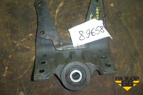 Кронштейн передней рессоры (задний) (A9413200070) для Mercedes Benz  TRUCK Axor 2 с 2004г