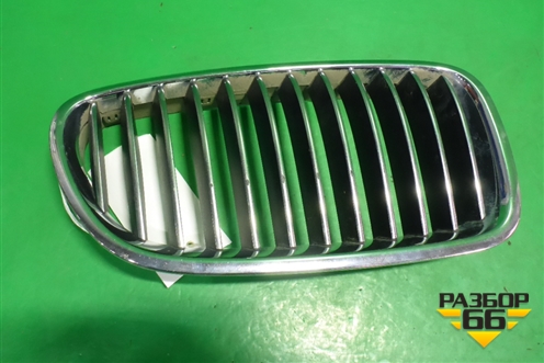 Решетка радиатора правая (до 2013г) (51137200728) для BMW 5-серия F10/F11 с 2009-2016г