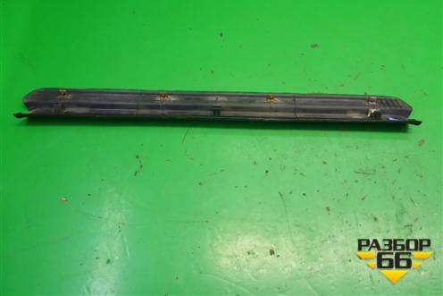 Накладка порога внутренняя переднего правого (8588238000) для Hyundai Sonata-5 с 2001г