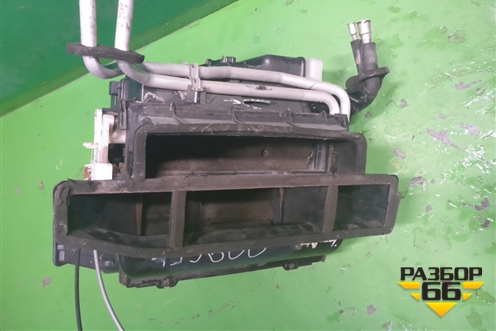 Корпус отопителя (под радиатор) (8705042050) для Toyota Rav-4 с 2000-2005г