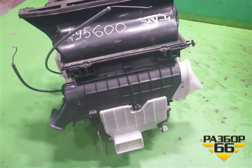 Корпус отопителя (под радиатор) (8705042050) для Toyota Rav-4 с 2000-2005г