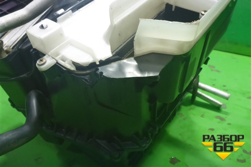Корпус отопителя (под радиатор) (8705042050) для Toyota Rav-4 с 2000-2005г