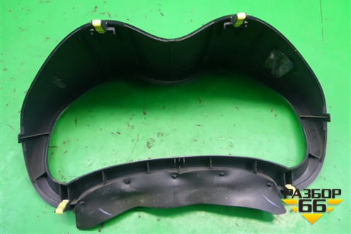 Накладка на щиток приборов (5541002030) для Toyota Auris с 2006-2012г