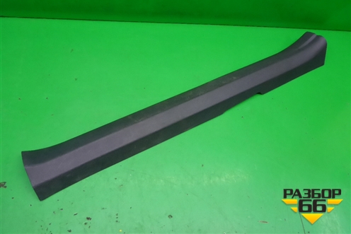 Накладка порога внутренняя переднего правого (6791302150) для Toyota Auris с 2006-2012г
