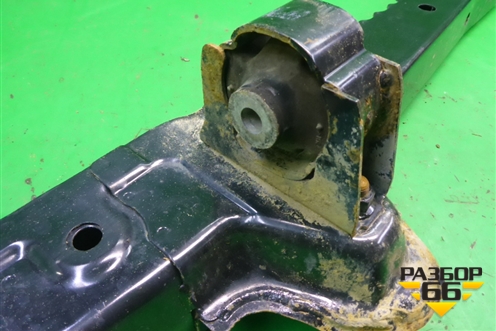 Балка передняя поперечная для Toyota Auris с 2006-2012г