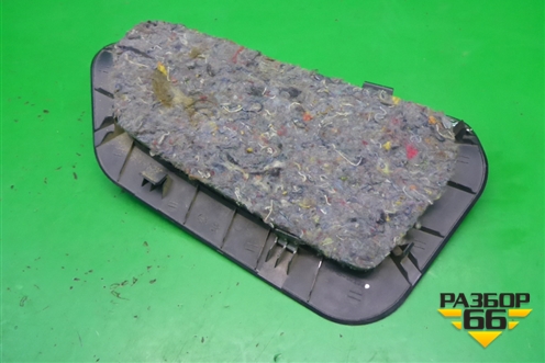 Заглушка (в обшивку багажника правая) (6474502190) для Toyota Auris с 2006-2012г