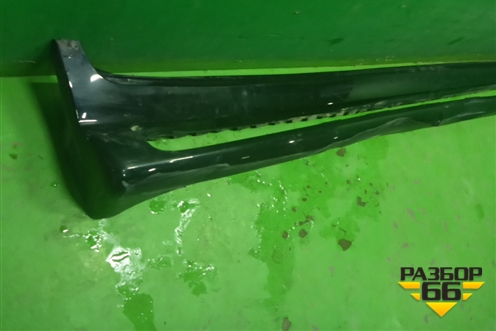 Накладка на порог наружная правая на подножку (5177360160) для Toyota Land Cruiser (200) с 2008г