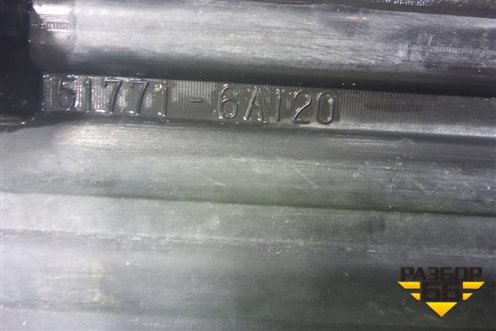 Накладка подножки правой (517716A120) для Toyota Land Cruiser (200) с 2008г