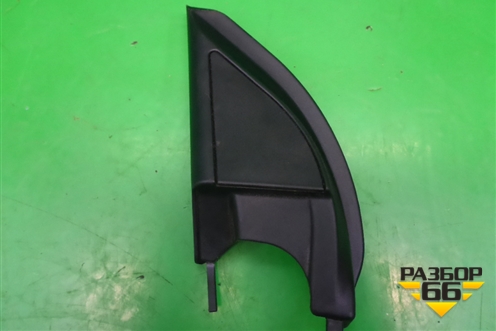 Накладка двери передней левой уголок (MR441633) для Mitsubishi Lancer-9  с 2003-2008г