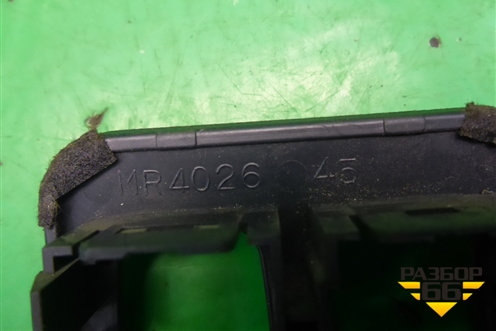 Рамка под кнопки (MR402645) для Mitsubishi Lancer-9  с 2003-2008г