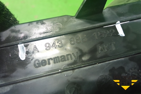 Решетка в передний бампер правая (A9438851522) для Mercedes Benz  TRUCK Actros MP2 с 2002-2008г