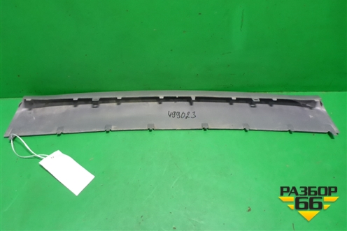 Накладка переднего бампера (51117425977) для BMW X1 F48 с 2014г