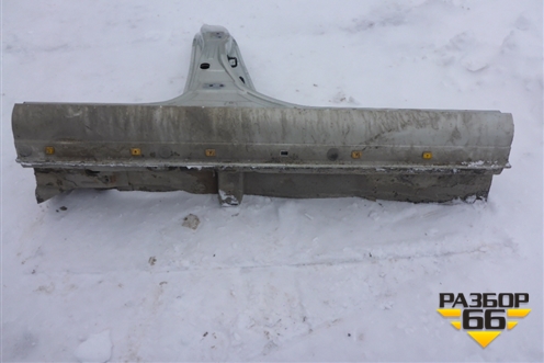 Порог со стойкой правый для Hyundai Tucson с 2004-2010г