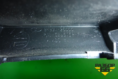 Накладка на щиток приборов (8483125000) для Hyundai Aсcent с 2000г