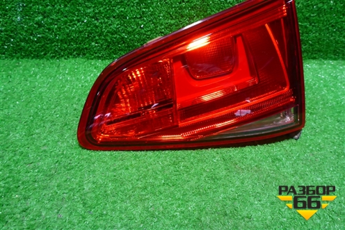 Фонарь задний внутренний правый (5G0945094AC) для Volkswagen Golf VII с 2012г