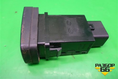 Кнопка обогрева сидений (правая) (933402E001) для Hyundai Tucson с 2004-2010г