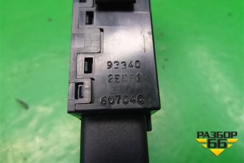 Кнопка обогрева сидений (левая) (933402E001) для Hyundai Tucson с 2004-2010г