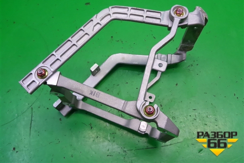 Кронштейн кулисы КПП (АКПП) для Hyundai Tucson с 2004-2010г