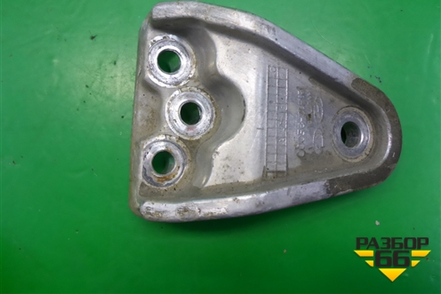 Кронштейн двигателя правый (2.0л G4GC) (218152E000) для Hyundai Tucson с 2004-2010г
