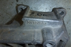 Кронштейн компрессора кондиционера (2.0л 4G63) (MN124554) для Mitsubishi Lancer-9  с 2003-2008г