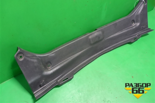 Обшивка багажника на заднюю панель (5838733140) для Toyota Camry V70 с 2017г (Камри)