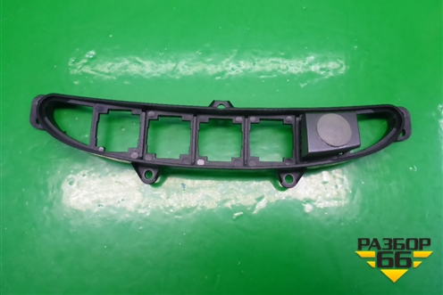 Рамка под кнопки (S18D3700010BB) для Chery Indis(S18D) с 2011г