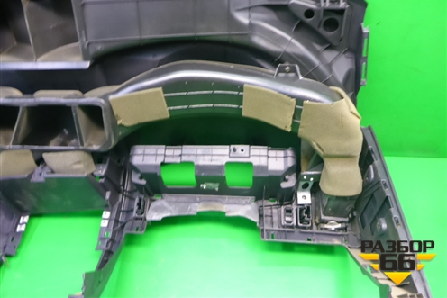 Торпедо не под AIR BAG (до 2005г) (973501C000) для Hyundai Getz с 2002г