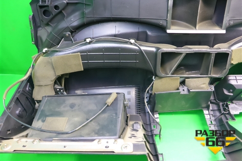 Торпедо не под AIR BAG (до 2005г) (973501C000) для Hyundai Getz с 2002г