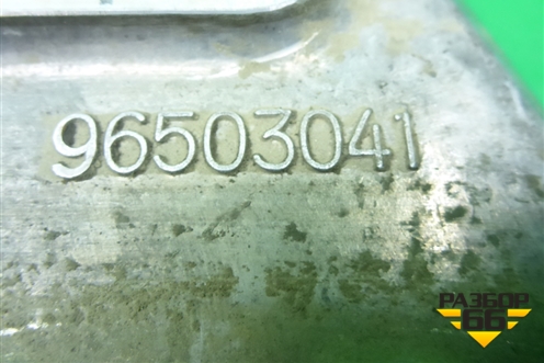 Кронштейн двигателя правый (1.6л A16DMS) (96503041) для Chevrolet Rezzo с 2003г
