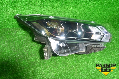 Фара правая (после 2019г галоген) (26010HV00B) для Nissan Qashqai (J11E) с 2013г