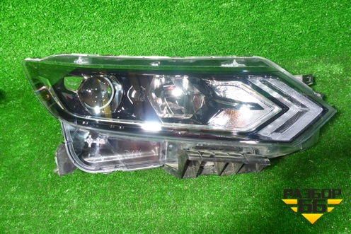 Фара правая (после 2019г галоген) (26010HV00B) для Nissan Qashqai (J11E) с 2013г