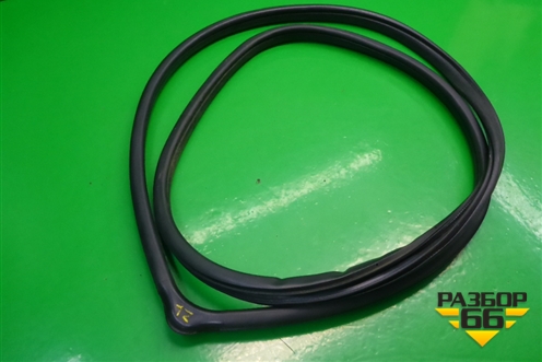 Уплотнитель двери задней левой для Honda Civic 4D с 2006-2012г